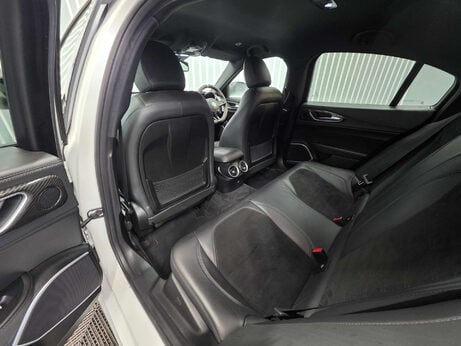 Alfa Romeo Giulia 2.9 V6 Bi-Turbo Quadrifoglio Saloon 4dr Petrol Auto Euro 6 (s/s) (510 ps) 20