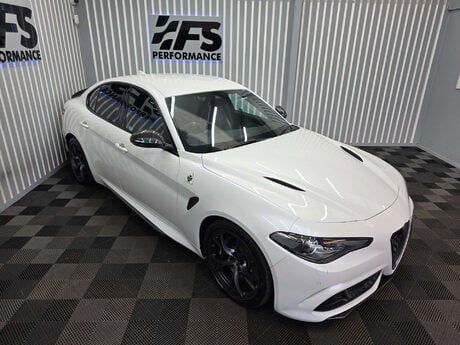 Alfa Romeo Giulia 2.9 V6 Bi-Turbo Quadrifoglio Saloon 4dr Petrol Auto Euro 6 (s/s) (510 ps) 15