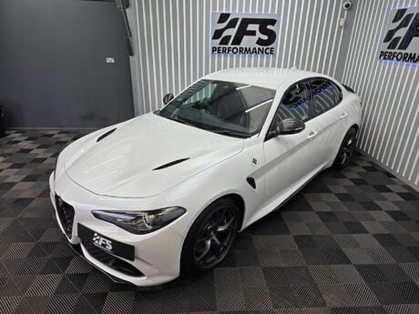Alfa Romeo Giulia 2.9 V6 Bi-Turbo Quadrifoglio Saloon 4dr Petrol Auto Euro 6 (s/s) (510 ps) 17
