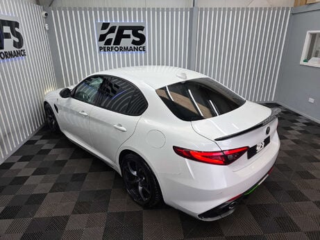 Alfa Romeo Giulia 2.9 V6 Bi-Turbo Quadrifoglio Saloon 4dr Petrol Auto Euro 6 (s/s) (510 ps) 14