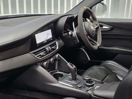Alfa Romeo Giulia 2.9 V6 Bi-Turbo Quadrifoglio Saloon 4dr Petrol Auto Euro 6 (s/s) (510 ps) 5