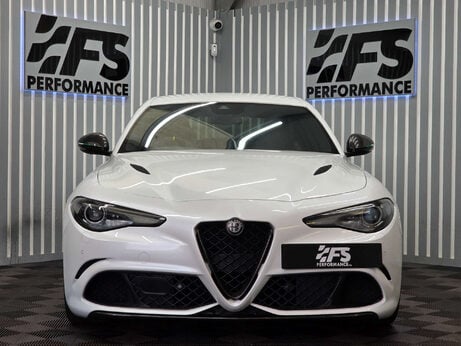 Alfa Romeo Giulia 2.9 V6 Bi-Turbo Quadrifoglio Saloon 4dr Petrol Auto Euro 6 (s/s) (510 ps) 32