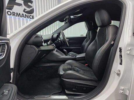 Alfa Romeo Giulia 2.9 V6 Bi-Turbo Quadrifoglio Saloon 4dr Petrol Auto Euro 6 (s/s) (510 ps) 43