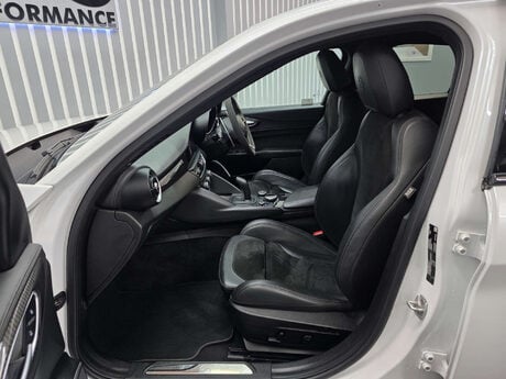 Alfa Romeo Giulia 2.9 V6 Bi-Turbo Quadrifoglio Saloon 4dr Petrol Auto Euro 6 (s/s) (510 ps) 23