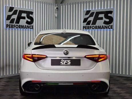 Alfa Romeo Giulia 2.9 V6 Bi-Turbo Quadrifoglio Saloon 4dr Petrol Auto Euro 6 (s/s) (510 ps) 35
