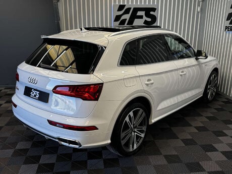 Audi SQ5 3.0 TFSI V6 SUV 5dr Petrol Tiptronic quattro Euro 6 (s/s) (354 ps) 6