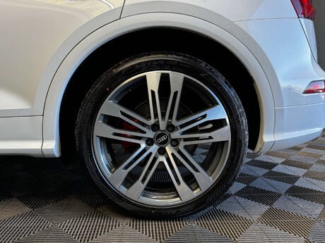 Audi SQ5 3.0 TFSI V6 SUV 5dr Petrol Tiptronic quattro Euro 6 (s/s) (354 ps) 18