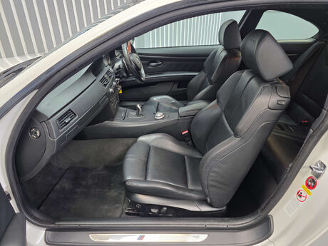 BMW M3 4.0 iV8 Coupe 2dr Petrol DCT Euro 4 (420 ps) 23