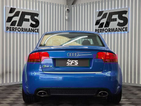 Audi RS4 4.2 Saloon 4dr Petrol Manual quattro (324 g/km, 415 bhp) 4