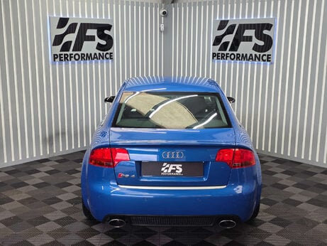 Audi RS4 4.2 Saloon 4dr Petrol Manual quattro (324 g/km, 415 bhp) 41
