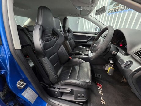 Audi RS4 4.2 Saloon 4dr Petrol Manual quattro (324 g/km, 415 bhp) 2