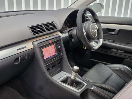 Audi RS4 4.2 Saloon 4dr Petrol Manual quattro (324 g/km, 415 bhp) 18