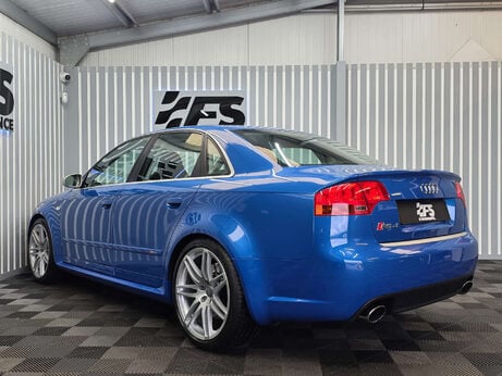 Audi RS4 4.2 Saloon 4dr Petrol Manual quattro (324 g/km, 415 bhp) 6