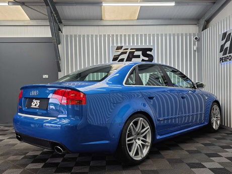 Audi RS4 4.2 Saloon 4dr Petrol Manual quattro (324 g/km, 415 bhp) 1