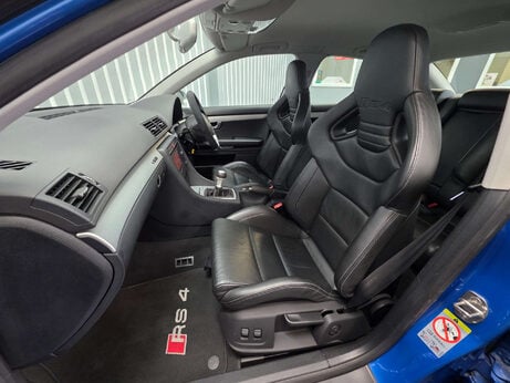 Audi RS4 4.2 Saloon 4dr Petrol Manual quattro (324 g/km, 415 bhp) 4