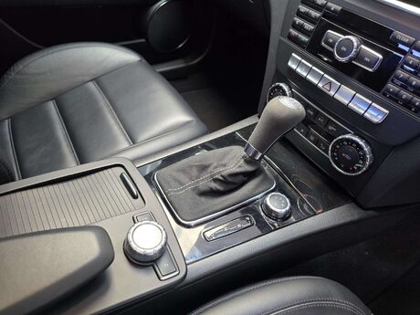 Mercedes-Benz C Class 6.3 C63 V8 AMG Edition 507 Saloon 4dr Petrol SpdS MCT Euro 5 (507 ps) 24