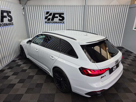 Audi RS4 2.9 TFSI V6 Carbon Black Estate 5dr Petrol Tiptronic quattro Euro 6 (s/s) ( 17
