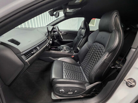 Audi RS4 2.9 TFSI V6 Carbon Black Estate 5dr Petrol Tiptronic quattro Euro 6 (s/s) ( 9