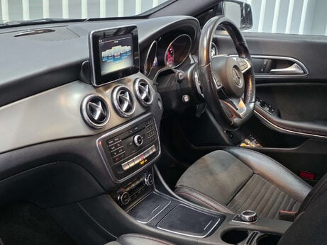Mercedes-Benz CLA Class 2.1 CLA220d AMG Line Coupe 4dr Diesel 7G-DCT 4MATIC Euro 6 (s/s) (177 ps) 17