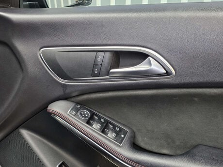 Mercedes-Benz CLA Class 2.1 CLA220d AMG Line Coupe 4dr Diesel 7G-DCT 4MATIC Euro 6 (s/s) (177 ps) 10