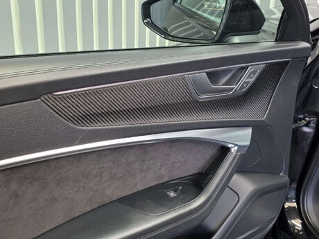 Audi RS6 4.0 TFSI V8 Vorsprung Estate 5dr Petrol Tiptronic quattro Euro 6 (s/s) (600 25