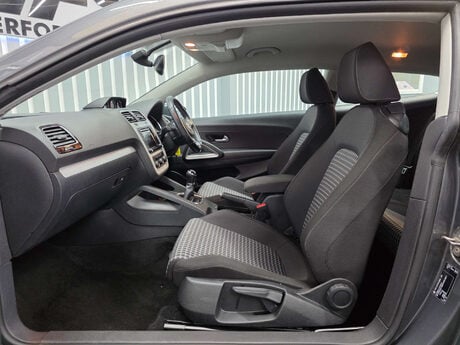 Volkswagen Scirocco 2.0 TDI BlueMotion Tech Hatchback 3dr Diesel Manual Euro 6 (s/s) (150 ps) 38