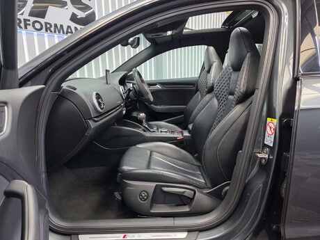 Audi RS3 2.5 TFSI Audi Sport Edition Sportback 5dr Petrol S Tronic quattro Euro 6 (s 46