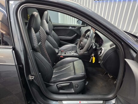 Audi RS3 2.5 TFSI Audi Sport Edition Sportback 5dr Petrol S Tronic quattro Euro 6 (s 22