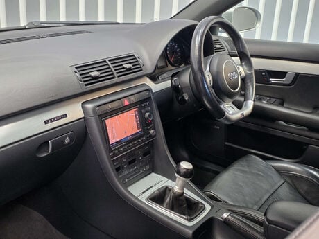 Audi RS4 4.2 Saloon 4dr Petrol Manual quattro (324 g/km, 415 bhp) 9