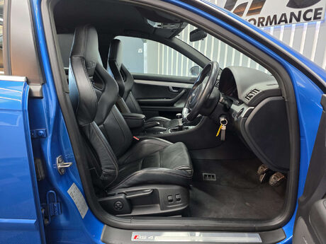 Audi RS4 4.2 Saloon 4dr Petrol Manual quattro (324 g/km, 415 bhp) 43