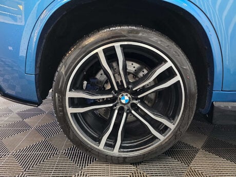 BMW X5 M 4.4 BiTurbo V8 SUV 5dr Petrol Auto xDrive Euro 6 (s/s) (575 bhp) 31