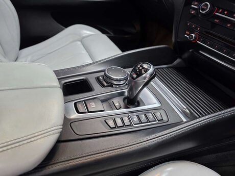 BMW X5 M 4.4 BiTurbo V8 SUV 5dr Petrol Auto xDrive Euro 6 (s/s) (575 bhp) 11
