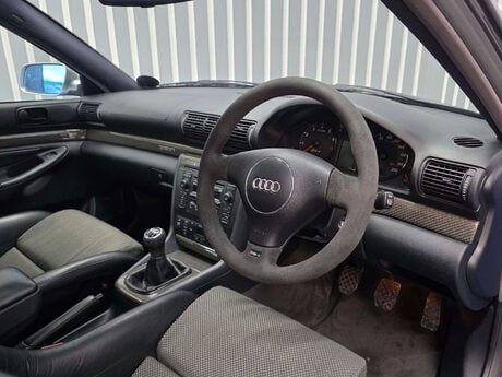 Audi RS4 2.7 Estate 5dr Petrol Manual quattro (288 g/km, 380 bhp) 47