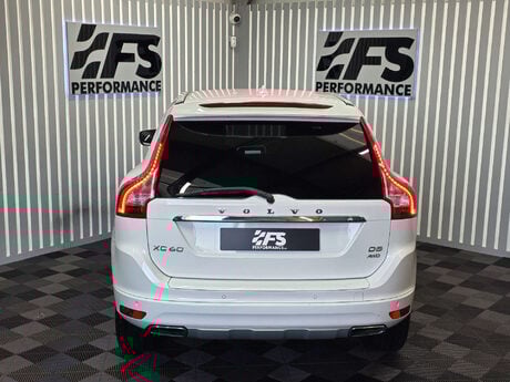 Volvo XC60 2.4 D5 SE Lux Nav SUV 5dr Diesel Manual AWD Euro 6 (s/s) (220 ps) 17