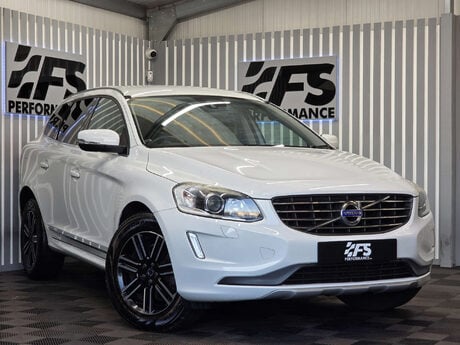Volvo XC60 2.4 D5 SE Lux Nav SUV 5dr Diesel Manual AWD Euro 6 (s/s) (220 ps) 1