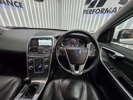 Volvo XC60 2.4 D5 SE Lux Nav SUV 5dr Diesel Manual AWD Euro 6 (s/s) (220 ps) 29