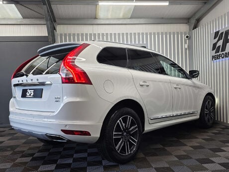 Volvo XC60 2.4 D5 SE Lux Nav SUV 5dr Diesel Manual AWD Euro 6 (s/s) (220 ps) 6