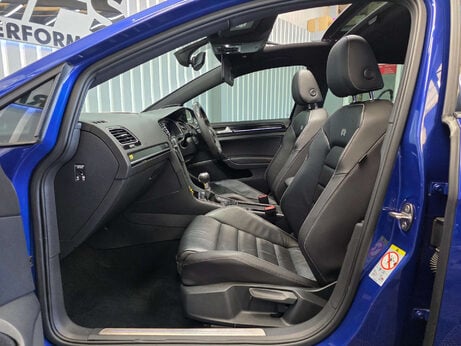 Volkswagen Golf 2.0 TSI R Hatchback 5dr Petrol DSG 4Motion Euro 6 (s/s) (300 ps) 38