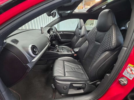 Audi S3 2.0 TFSI Black Edition Sportback 5dr Petrol S Tronic quattro Euro 6 (s/s) ( 9