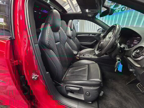 Audi S3 2.0 TFSI Black Edition Sportback 5dr Petrol S Tronic quattro Euro 6 (s/s) ( 7