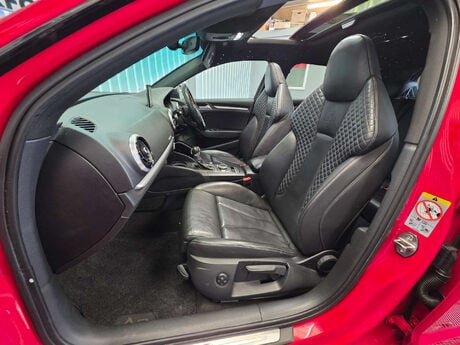 Audi S3 2.0 TFSI Black Edition Sportback 5dr Petrol S Tronic quattro Euro 6 (s/s) ( 9