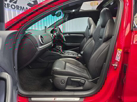 Audi S3 2.0 TFSI Black Edition Sportback 5dr Petrol S Tronic quattro Euro 6 (s/s) ( 43