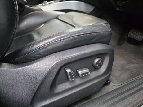 Audi Q5 2.0 TDI S line Plus SUV 5dr Diesel S Tronic quattro Euro 6 (s/s) (190 ps) 8