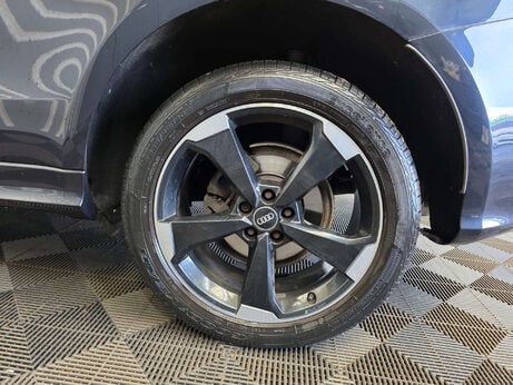 Audi Q5 2.0 TDI S line Plus SUV 5dr Diesel S Tronic quattro Euro 6 (s/s) (190 ps) 24