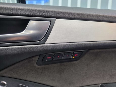 Audi Q5 2.0 TDI S line Plus SUV 5dr Diesel S Tronic quattro Euro 6 (s/s) (190 ps) 31