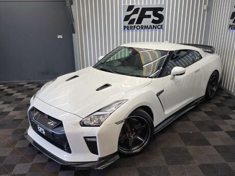 Nissan GT-R 3.8 V6 Recaro Coupe 2dr Petrol Auto 4WD Euro 6 (570 ps) 52