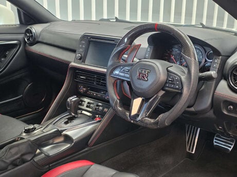 Nissan GT-R 3.8 V6 Recaro Coupe 2dr Petrol Auto 4WD Euro 6 (570 ps) 37