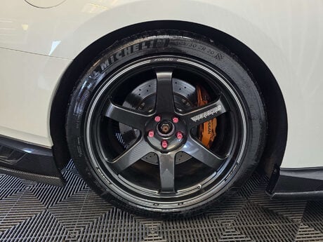 Nissan GT-R 3.8 V6 Recaro Coupe 2dr Petrol Auto 4WD Euro 6 (570 ps) 25