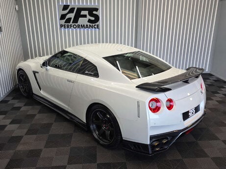 Nissan GT-R 3.8 V6 Recaro Coupe 2dr Petrol Auto 4WD Euro 6 (570 ps) 49