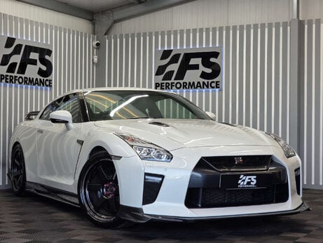 Nissan GT-R 3.8 V6 Recaro Coupe 2dr Petrol Auto 4WD Euro 6 (570 ps) 52